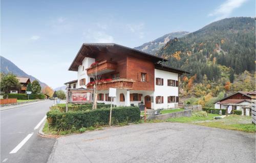 Nice apartment in St, Gallenkirch with 1 Bedrooms and Internet - Location saisonnière - Aussersiggam