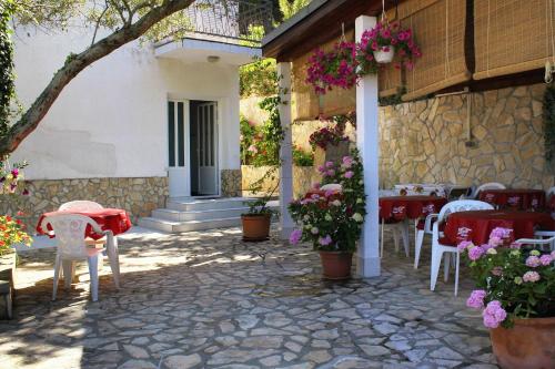 Rooms by the sea Veli Losinj Losinj - 8032 - main image