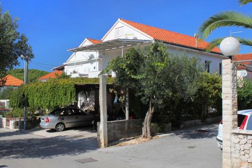 Apartments with a parking space Korcula - 9306 - image 13