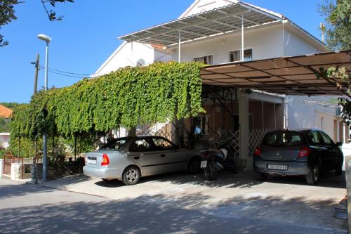 Apartments with a parking space Korcula - 9306 - image 5
