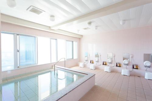 Facilities, Hotel Peace Island Miyakojima Shiyakusho Tori in Miyako Airport
