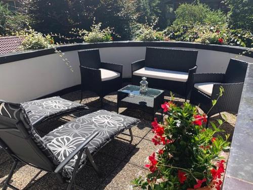 Apartment with Garden View