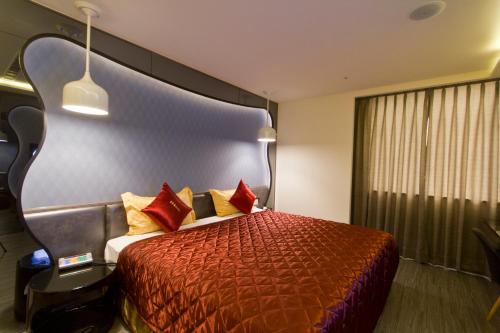 room detail thumbnail 0