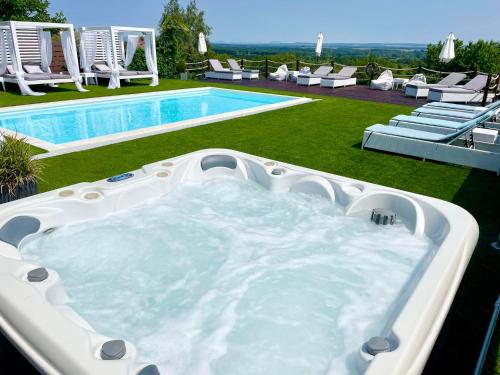 Swimming pool, Love and Dream Elmenyvilla in Zalakaros