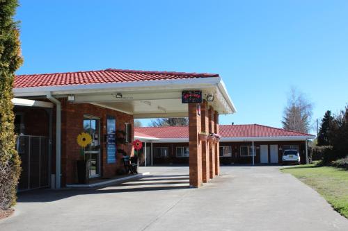ทางเข้า, เกล็น อินเนส ลอดจ์ โมเทล (Glen Innes Lodge Motel) in เกลน อินส์