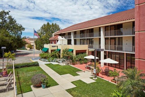 La Quinta Inn & Suites by Wyndham Thousand Oaks Newbury Park