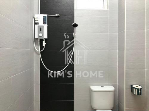 Bathroom, Kim’s Home - Homey At Your Stay in Nibong Tebal