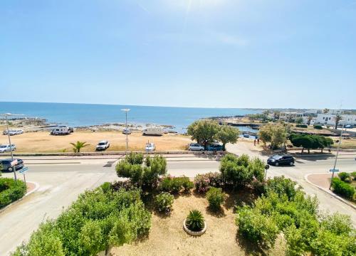  Appartamento incantevole di fronte al mare in Specchiolla