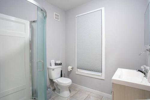 Modern & Private 1-Bedroom Apartment, Windsor (photo 7)
