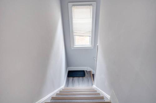 Modern & Private 1-Bedroom Apartment, Windsor (photo 9)