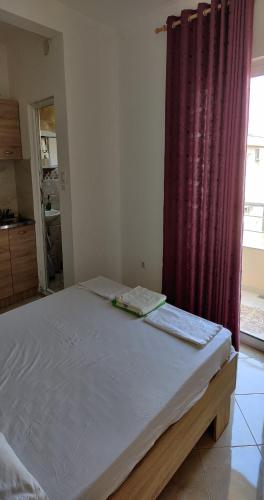 Apartment with Garden View image 9