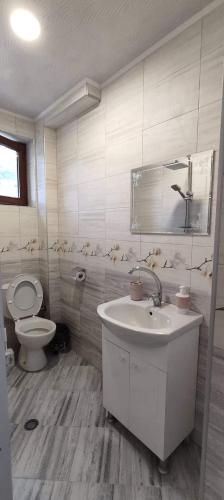 Guest House Proynovi - image 14