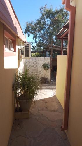 Larochelle Guesthouse in Ketmashopas