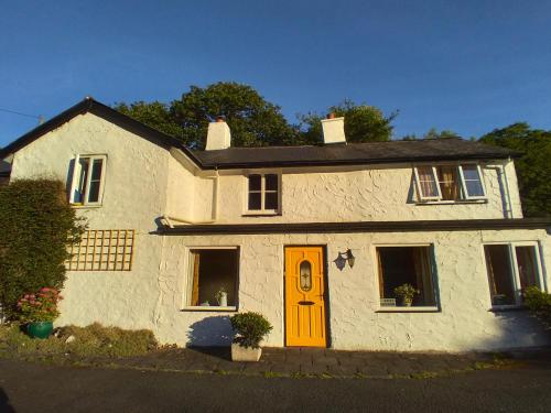 Pen-Y-Bont Hotel