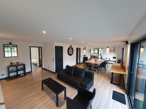 Grand gîte Touraine 300m2 (Grand gite Touraine 300m2) in La Membrolle-sur-Choisille