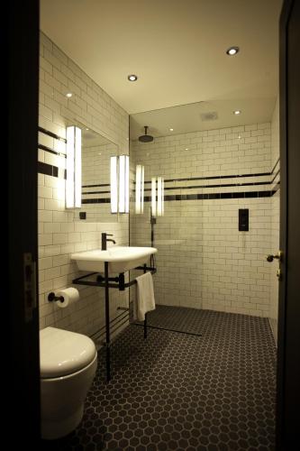 The Dean Dublin - image 9