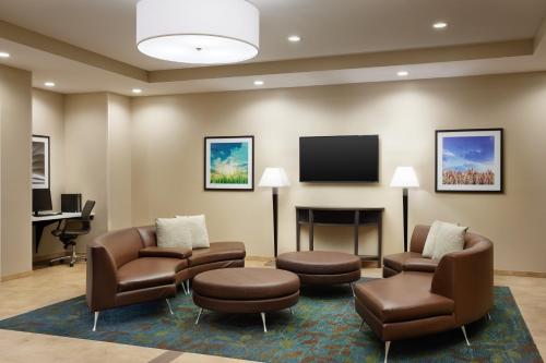 Candlewood Suites Valdosta Mall