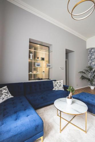 Luxury Gold 2 bedroom apartment 2
