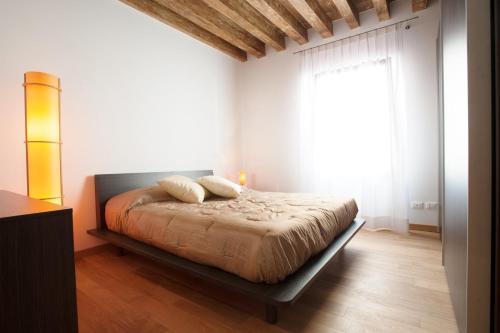 The Lion's House APT2 - image 13