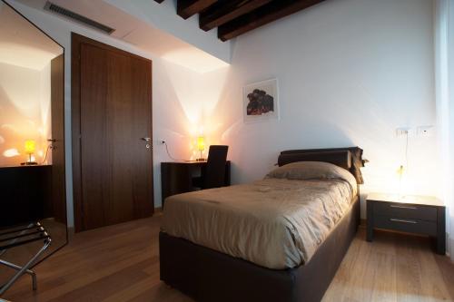 The Lion's House APT2 - image 4