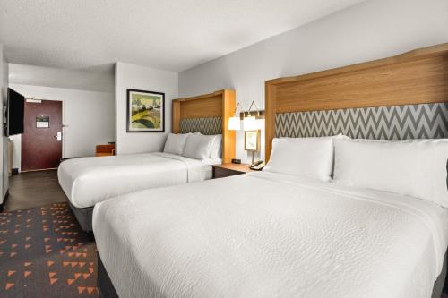 Holiday Inn & Suites Bothell an IHG Hotel - image 10