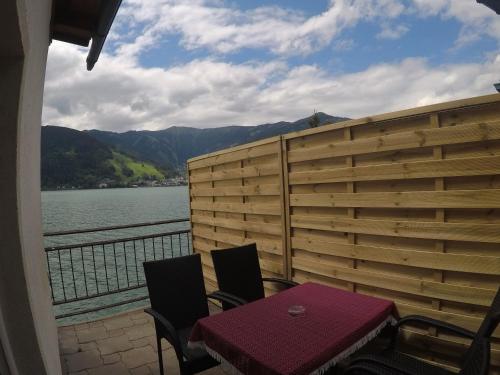 Balcony/terrace, Hotel-Garni Seestrand in Thumersbach