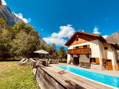 Chalet Les Ecrins gîte à louer La Danchère