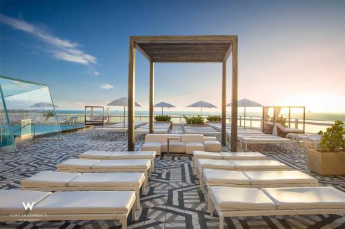 SuitesRUs At W Hotel Fort Lauderdale - 수영장