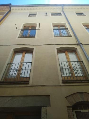 Bejárat, APARTAMENT CAN MINGU 1er pis in Besalu