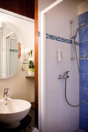 Hotel Abat Jour - image 8