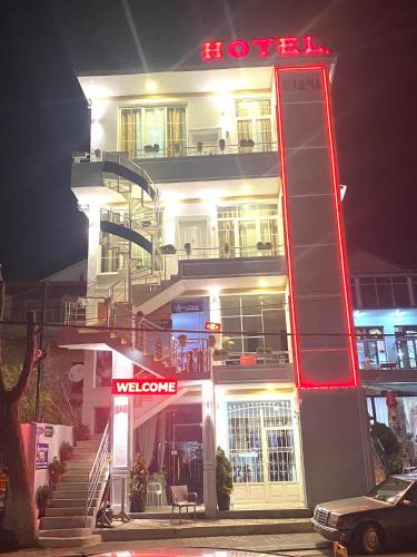 KU&NA HOTEL BELSH
