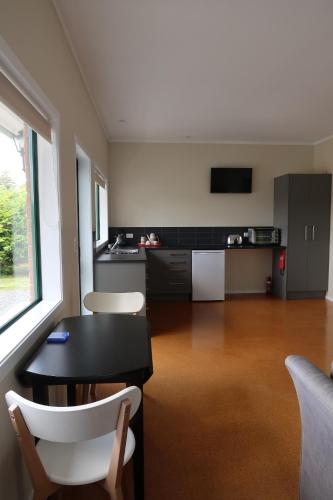 Kitchen, Cosy Nights - modern, self-contained with parking in Kerikeri