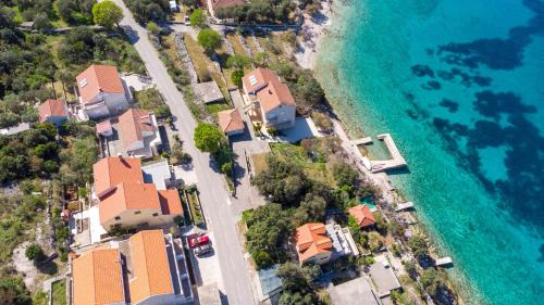  Apartments by the sea Tri Zala, Korcula - 9317 in Korčula
