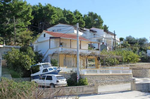 Apartments with a parking space Vlasici, Pag - 9348