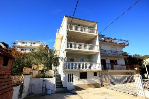  Apartments by the sea Marina, Trogir - 9443 in Marina