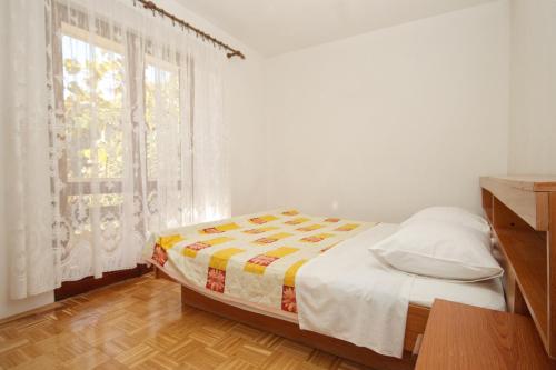 Apartment Zavalatica 9315a - image 3