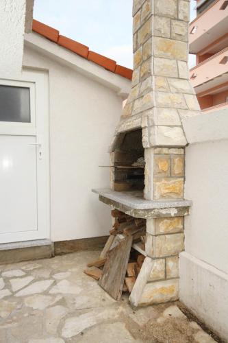 Apartments by the sea Vidalici Pag - 9415 - image 7