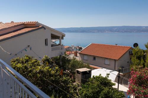 Apartments with a parking space Sumpetar, Omis - 9436