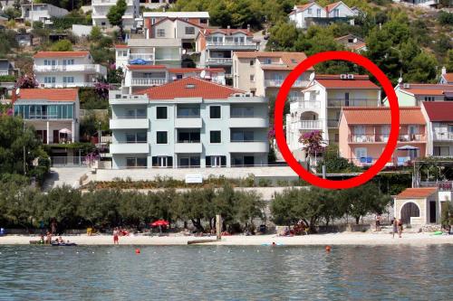Apartments by the sea Marina, Trogir - 10003 - Location saisonnière - Marina