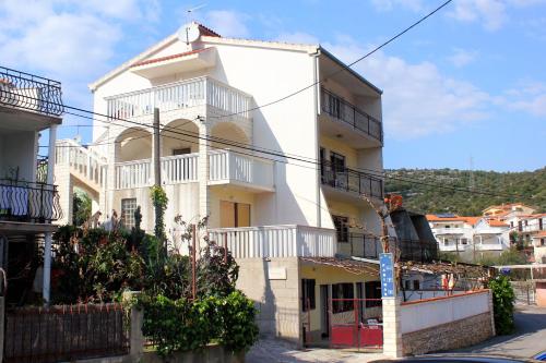  Apartments by the sea Marina, Trogir - 10003 in Marina