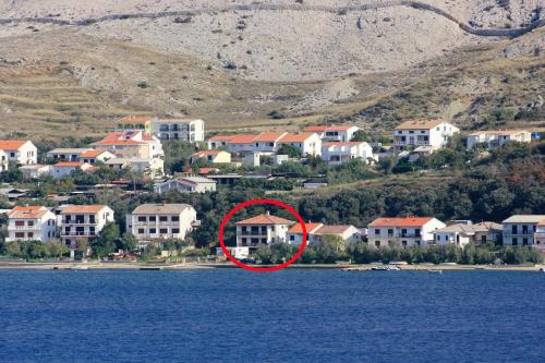 Apartments by the sea Pag - 9355 - Location saisonnière - Pag