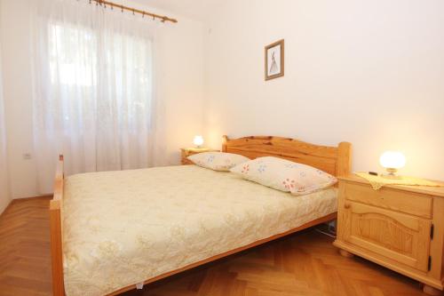 Apartments by the sea Pag - 9355 - image 3