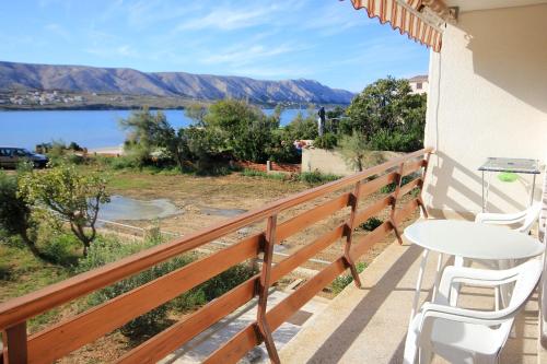 Apartments by the sea Pag - 9355 - main image