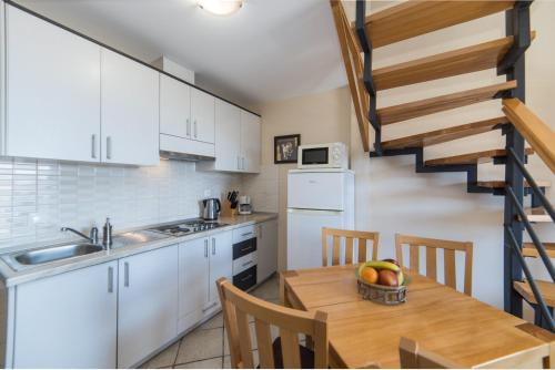 Konyha, Apartments by the sea Drvenik Donja vala, Makarska - 9654 in Drvenik