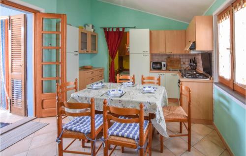  Stunning Home In Scaterina Di Pittinur in Santa Caterina