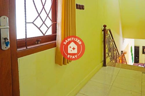 Super OYO 91568 Trisna Srabah Resort Homestay & Resto