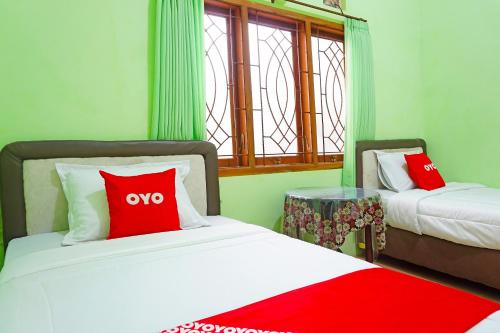 Super OYO 91568 Trisna Srabah Resort Homestay & Resto