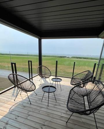 陽台/露台, MARINIS Luxury Apartments - Svencelės Vėjai - 1st line by the Lagoon (MARINIS Luxury Apartments - Svenceles Vejai - 1st line by the Lagoon) in 普列庫萊