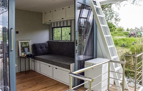 Unterkunft von außen, 1 Bedroom Awesome Ship In Brandenburg in Brandenburg an der Havel