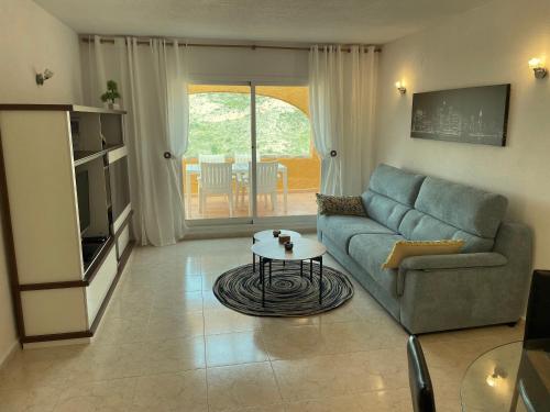  Tranquility, sun, breathtaking views & 7 minutes drive to sea in Benitachell